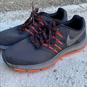 EUC Nike Running Black Swift Fitsole Shoes sz 11